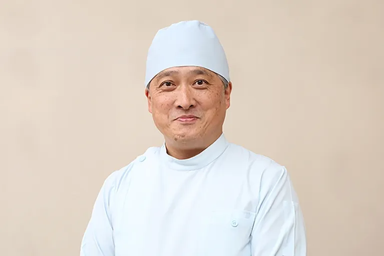 院長 横溝敏也
